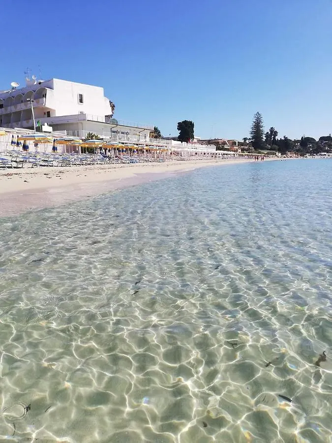 A Due Passi Dal Mare Lejlighed Fontane Bianche Italien